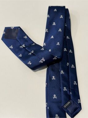 Navy Blue Tie with silver embroidery. Johnny cupcake x cross bones Motif